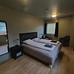 Gjoa Motel *