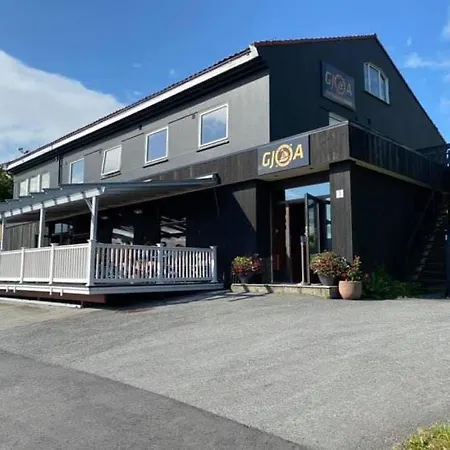 Gjoa * Rosendal