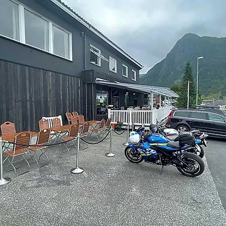Gjoa Motel