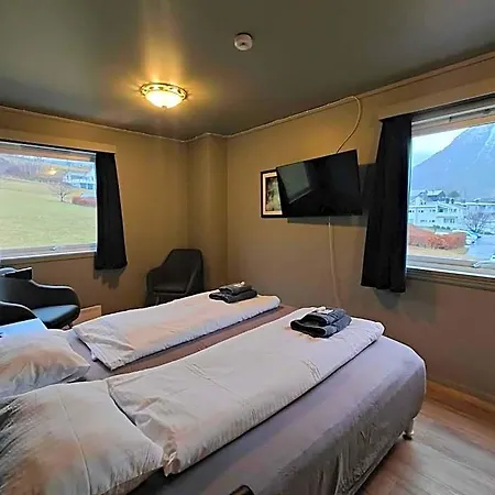 Gjoa Motel *