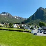 Gjøa Rosendal